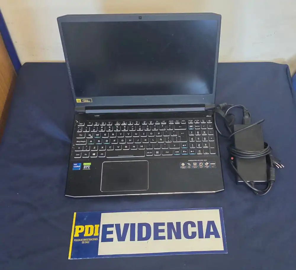 Pdi Recupera Notebook Avaluado En 11 Millones Que Era Comercializado A Traves De Redes Sociales